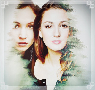 Two women posing picture frame - movie poster free wallpaper for tablet