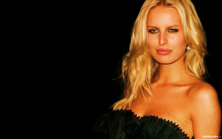 Blonde woman black dress posing 4 - symmetrical facial feature free wallpaper