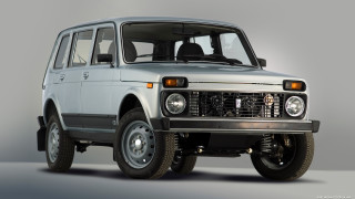 White suv black front wheel - a white suv free wallpaper