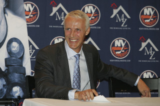 Man suit tie table microphone - jimmy nelsson free wallpaper