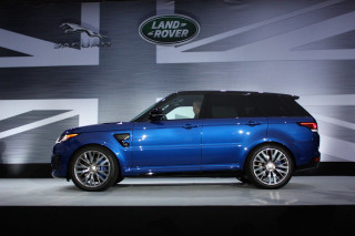 Blue range rover showroom london - synchromism free wallpaper for desktop