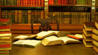Pile of books table chair - academic free wallpaper