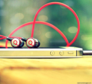 Headphones laptop redcord sunset sky - aestheticism free wallpaper for tablet