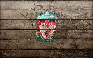 Wooden wall liverpool crest crown - crest free wallpaper