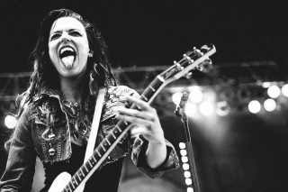 Woman long hair guitar concert - long hair playing free wallpaper