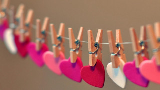 Clothes pins hearts hanging clothesline - a clothes line free wallpaper