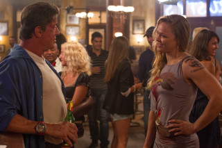 Man woman bar talking smiling - arnold mesches free wallpaper