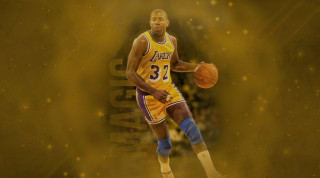Basketball player holding ball right - his free wallpaper