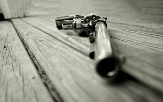 Keys wooden floor door handle - a door handle free wallpaper