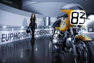 Woman motorcycle building sign 82 - a sign behind free wallpaper