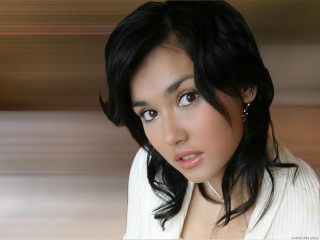 Woman black hair white shirt 8 - black hair free wallpaper for desktop