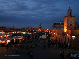 Crowd market night clock tower - farid mansour free wallpaper