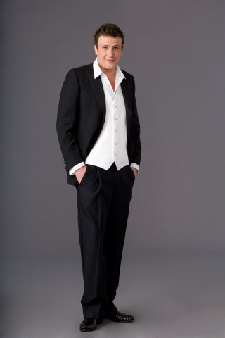 Man tuxedo studio gray backdrop - a gray backdrop free wallpaper