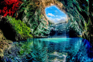 Cave blue sky water inside - amazing depth free wallpaper