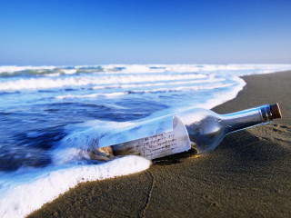 Message bottle beach ocean waves - surreal photography free wallpaper