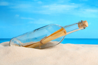 Message in a bottle beach - conceptual art free wallpaper for desktop