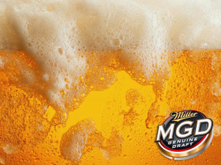 Close up beer foamy bubbles - m free wallpaper