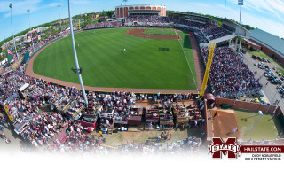 Baseball stadium large crowd man - a baseball field free wallpaper