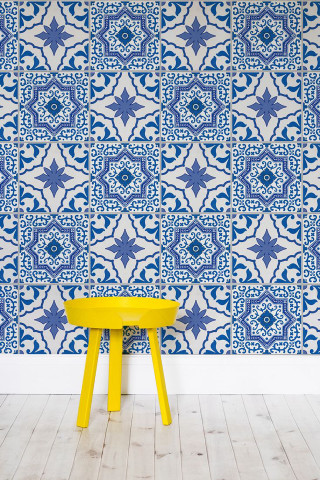 Yellow stool blue white wallpaper - feature free wallpaper for mobile