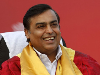 Man graduation smile red background - head and shoulders portrait free wallpaper for desktop