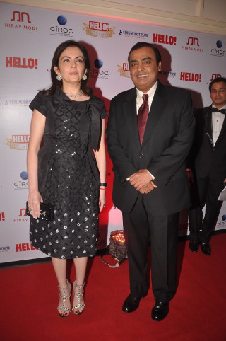 Man woman red carpet formal - ammi phillips free wallpaper