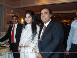 Man woman room people table - other person free wallpaper for desktop