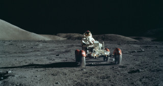 Man vehicle moon camera wheels - a vehicle free wallpaper