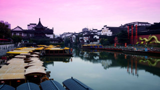 River boats buildings dusk pink - dusk free wallpaper for desktop