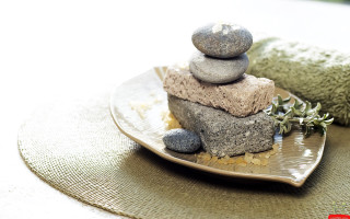 Plate rock towel side next - a towel free wallpaper