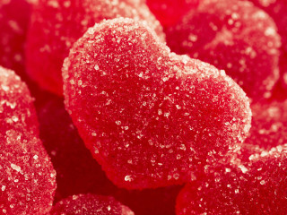 Red sugar balls close up - sprinkle free wallpaper