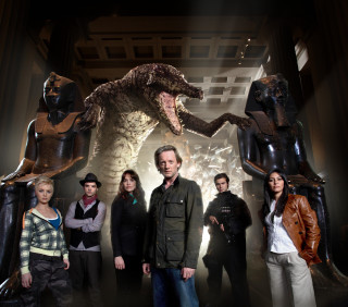 Group people dinosaur statue museum - free sci-fi wallpaper for tablet