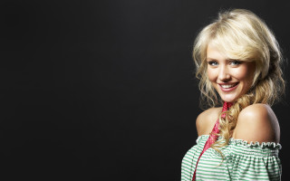 Woman braid smiling camera black - a braid free wallpaper