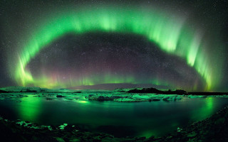 Green purple aurora borealis water - aurora free wallpaper for desktop