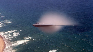 Boat water shore beach sandy - volumetric free wallpaper