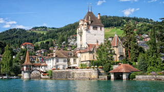 Castle hill lake boat town - a castle free wallpaper