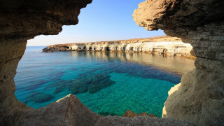 Cave water view beach blue - amazing depth free wallpaper