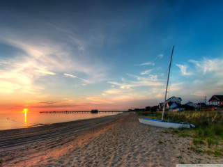 Boat beach sunset pier house - a boat free wallpaper for desktop