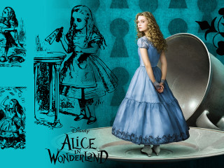 Woman blue dress mirror Alice - a mirror free wallpaper for desktop