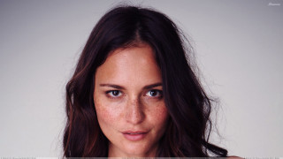 Freckled woman white shirt naturalism - christen dalsgaard free wallpaper