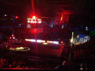 Stadium night crowd show bright - a large crowd of people watching free wallpaper