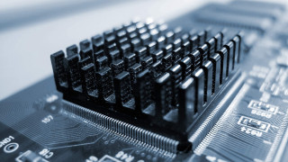 Keyboard closeup blurry blue background - ray free wallpaper for desktop