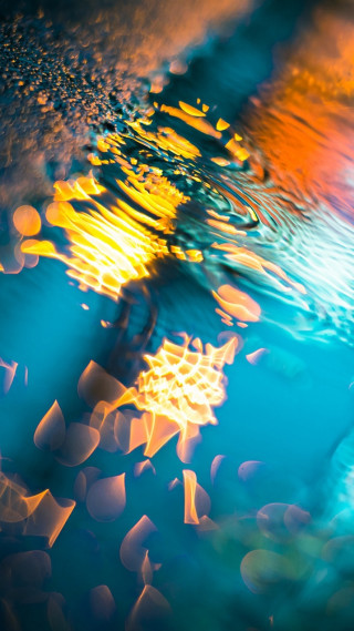 Close up wave bright light - the surface free wallpaper for mobile