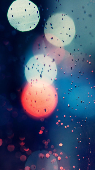 Blurry raindrops window streetlight trafficlights 4 - daniel lieske free wallpaper for mobile
