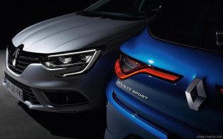 Blue silver cars dark room - sharp detail free wallpaper