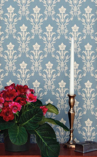 Vase flowers candle table wallpaper - a table next free wallpaper for mobile