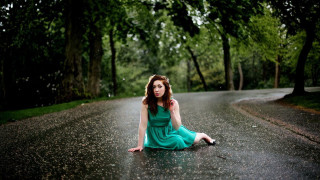 Woman sitting road rain green - arabella rankin free wallpaper for desktop