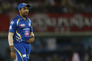 Man blue uniform field ball 2 - an oil free wallpaper