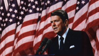 Man suit tie podium american - a podium free wallpaper