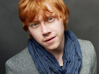 Man red hair serious scarf - his neck free wallpaper for desktop
