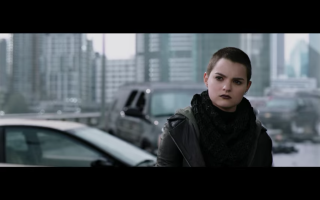 Woman car city street buildings - a black scarf free wallpaper for desktop